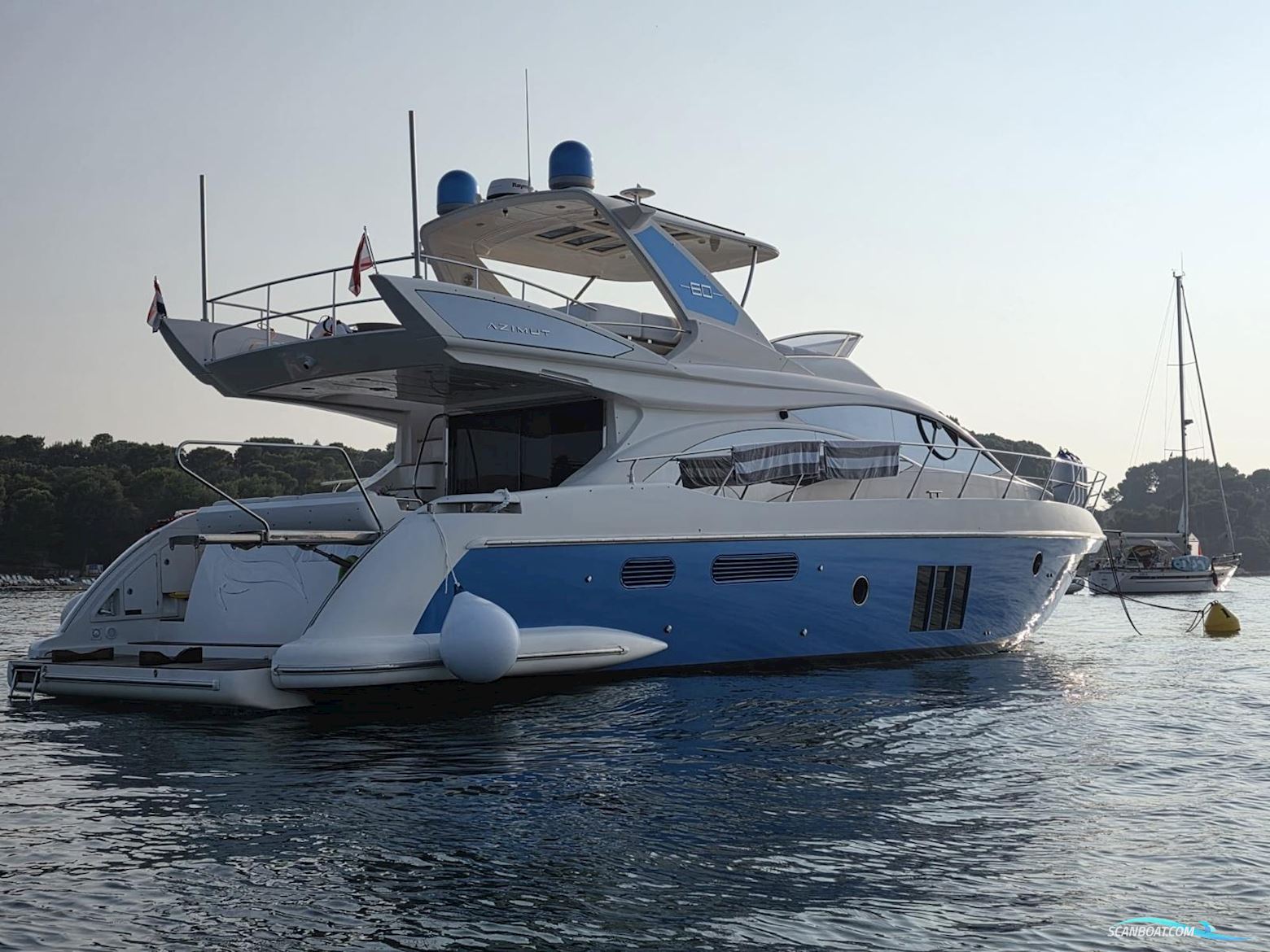 Azimut 58