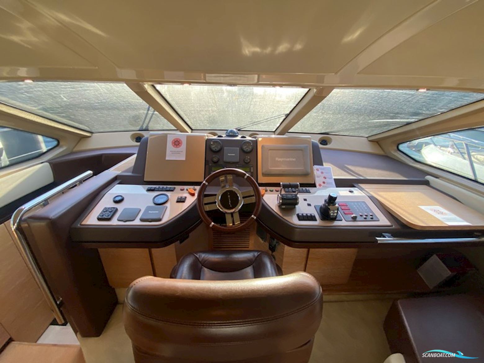 Azimut 60 Fly