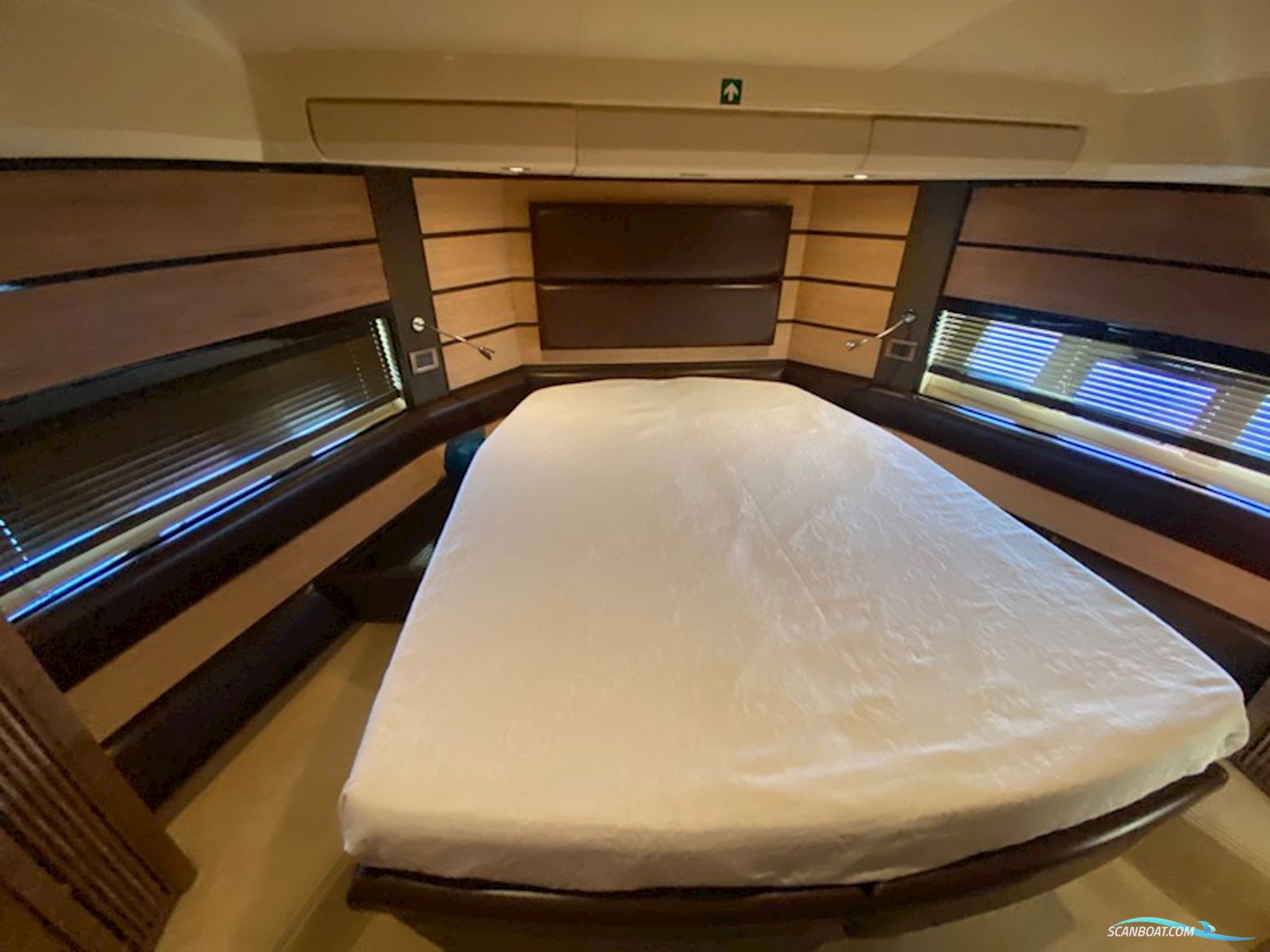Azimut 60 Fly