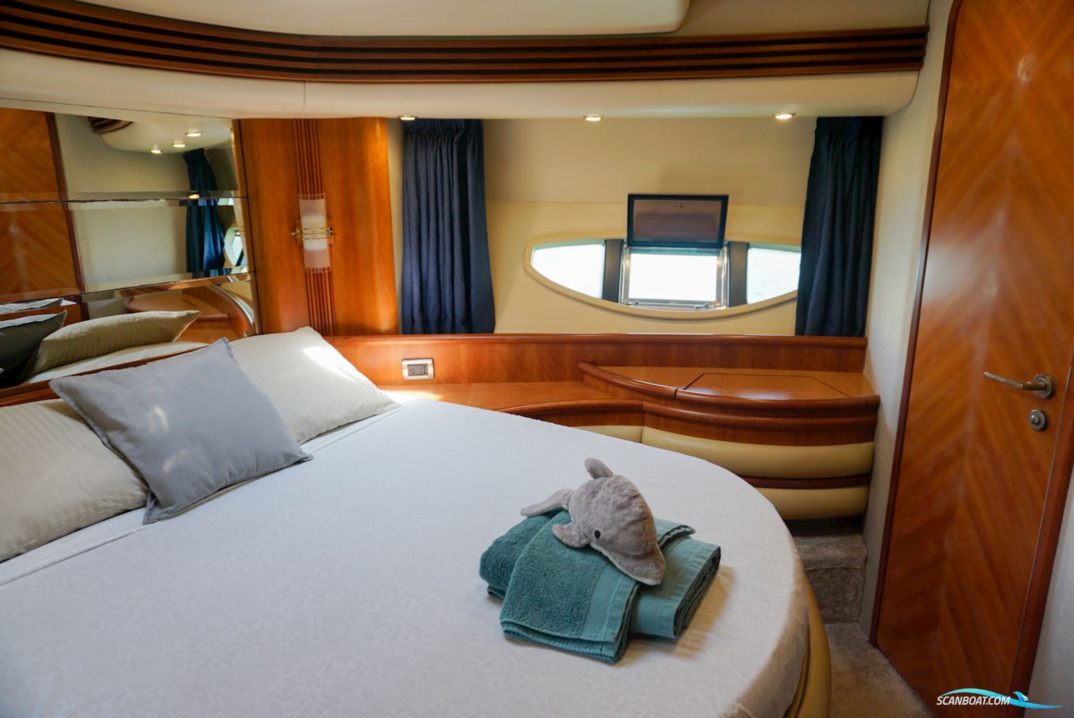 Azimut 68