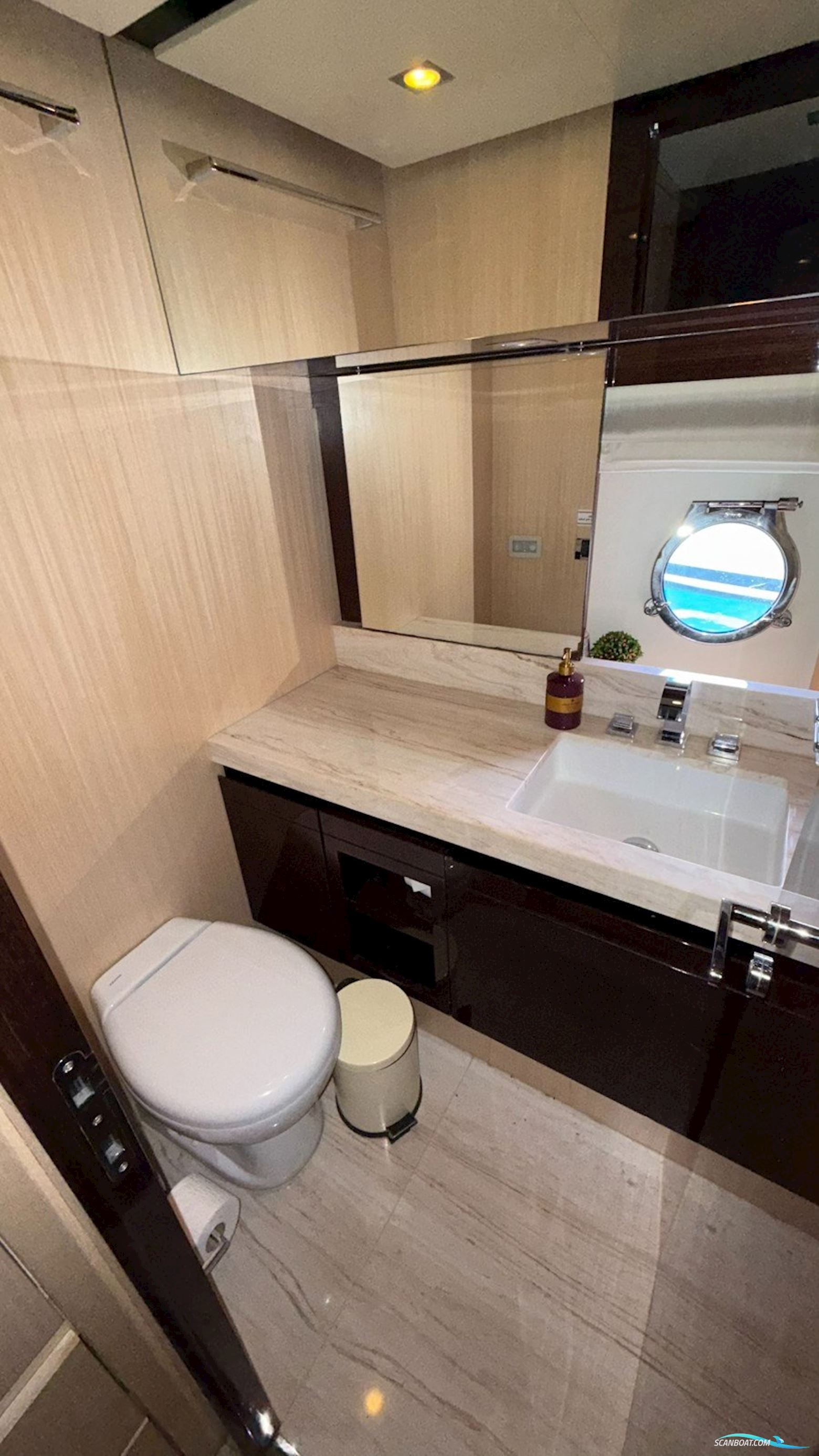 Azimut 84 FLY - 2016