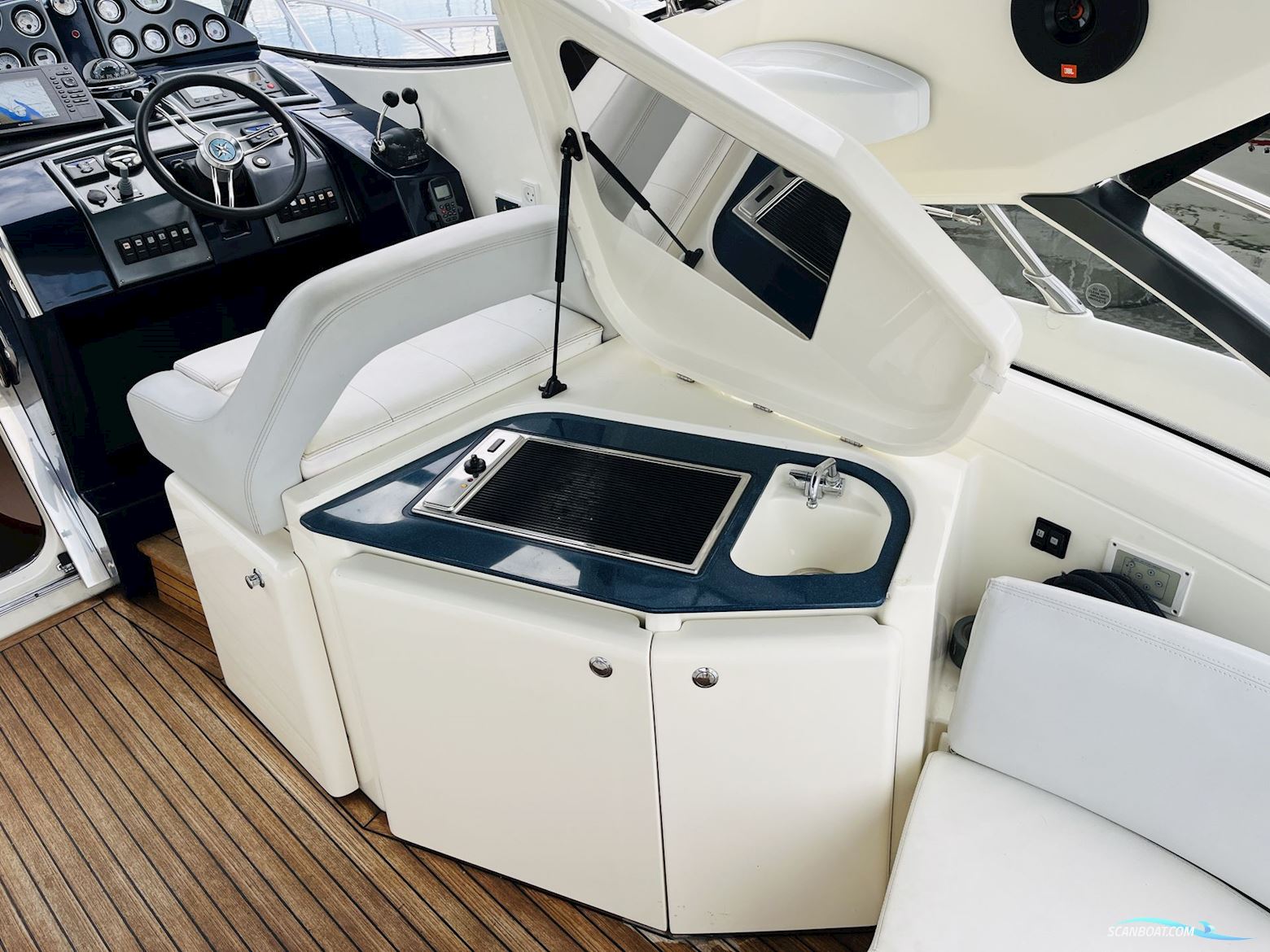 Azimut Atlantis 39