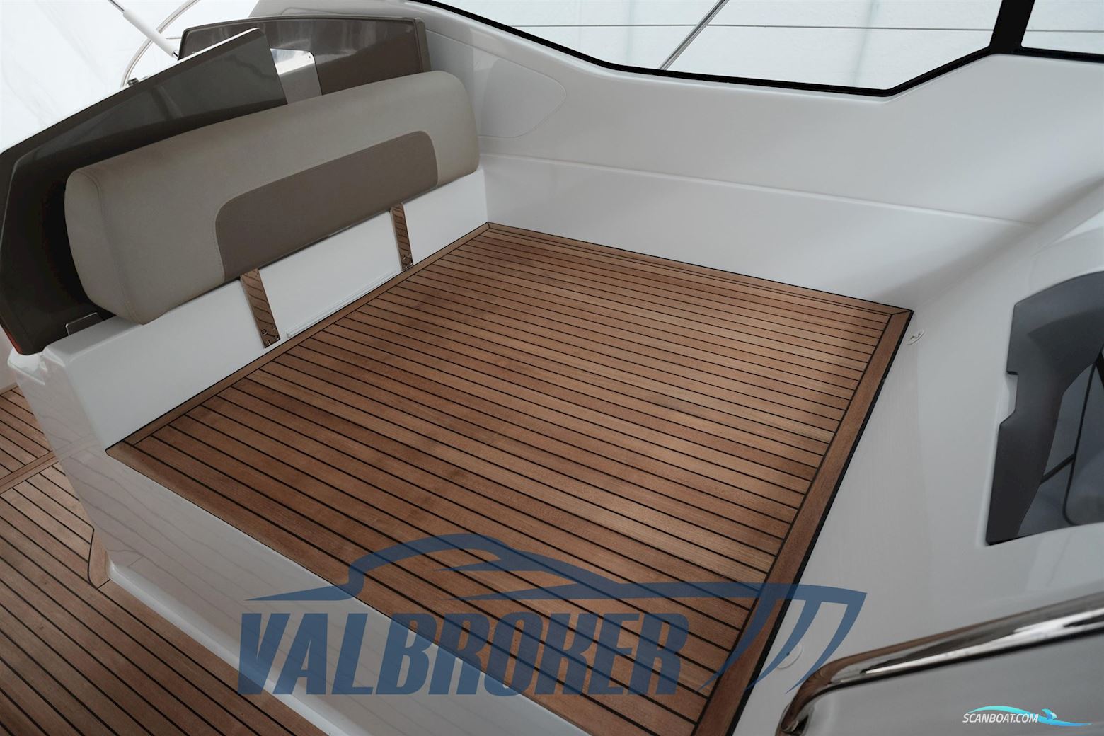 Azimut Atlantis 43