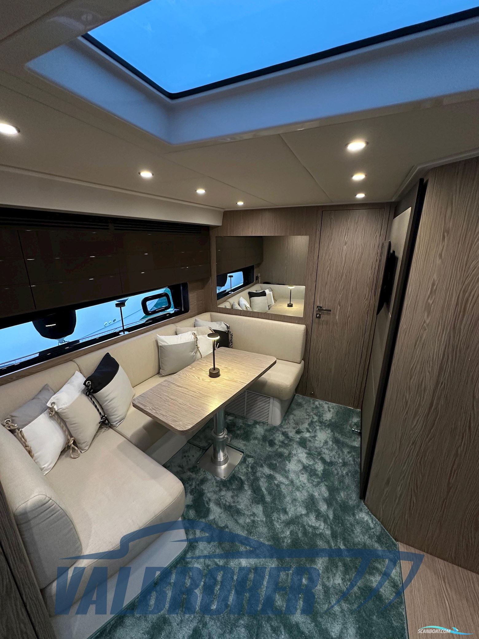 Azimut Atlantis 43