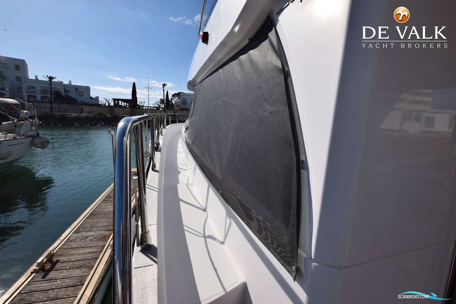 Azimut Magellano 43