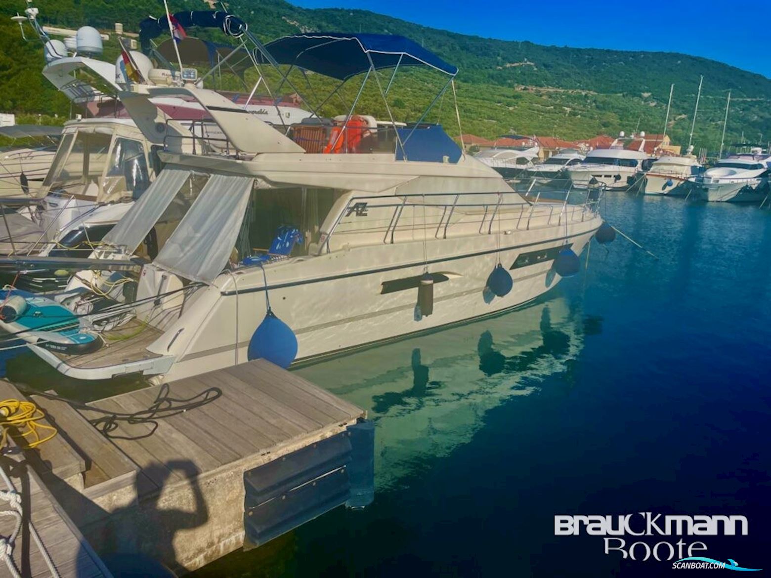 Azimut Yachts 43 FLY