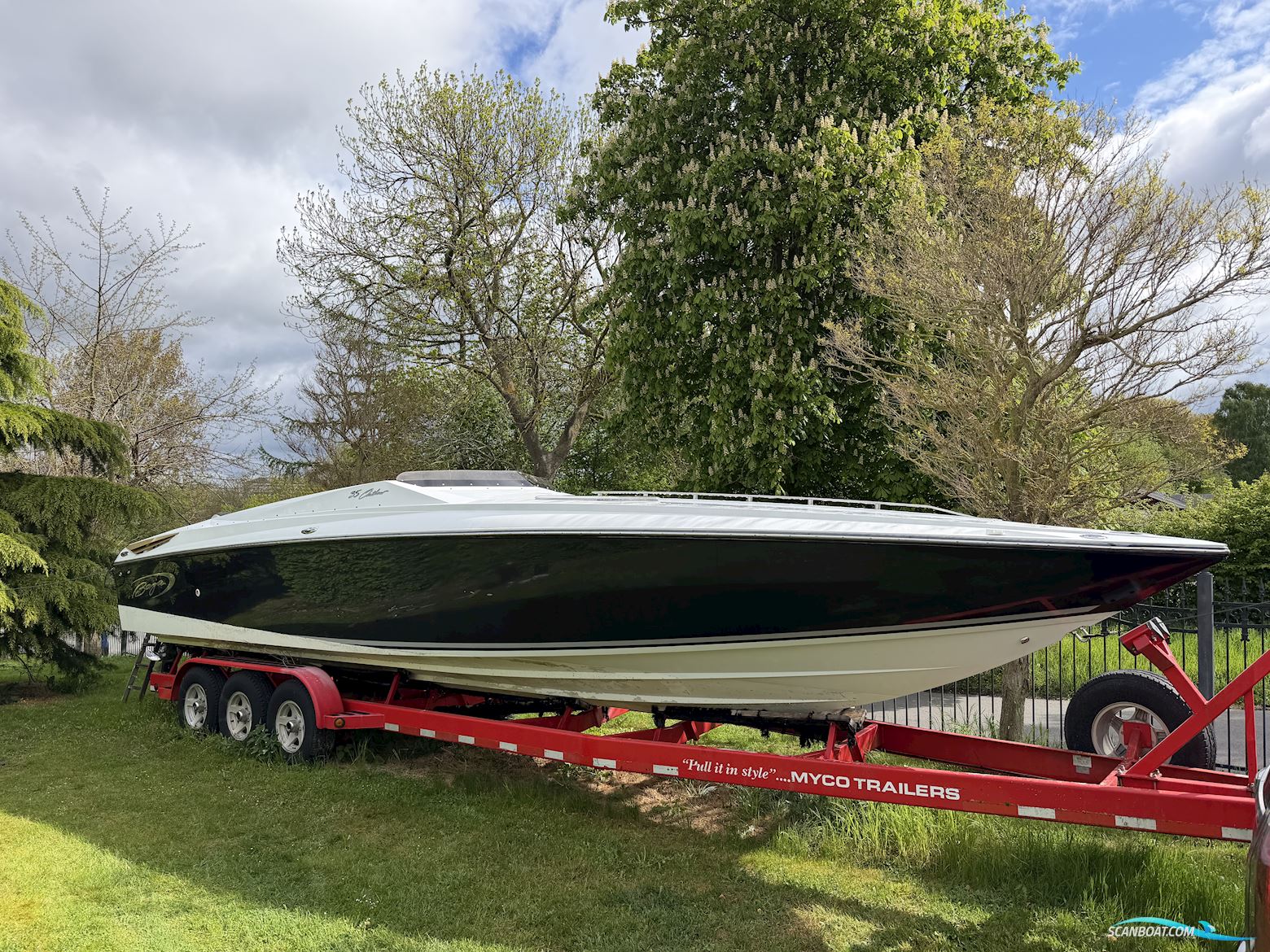 Baja Outlaw 35 Motorboten 2006, met Mercruiser 496 Mag HO motor, Denemarken