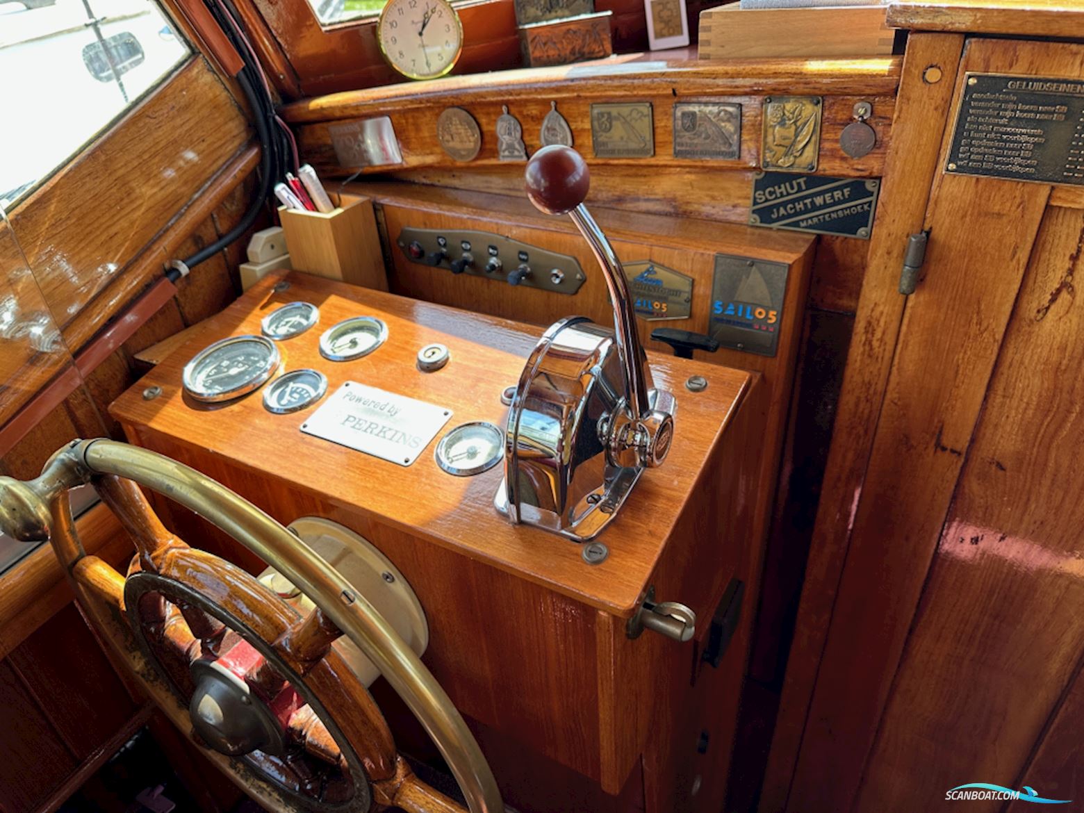 Bakdekker  Met kofferdek en achterkajuit