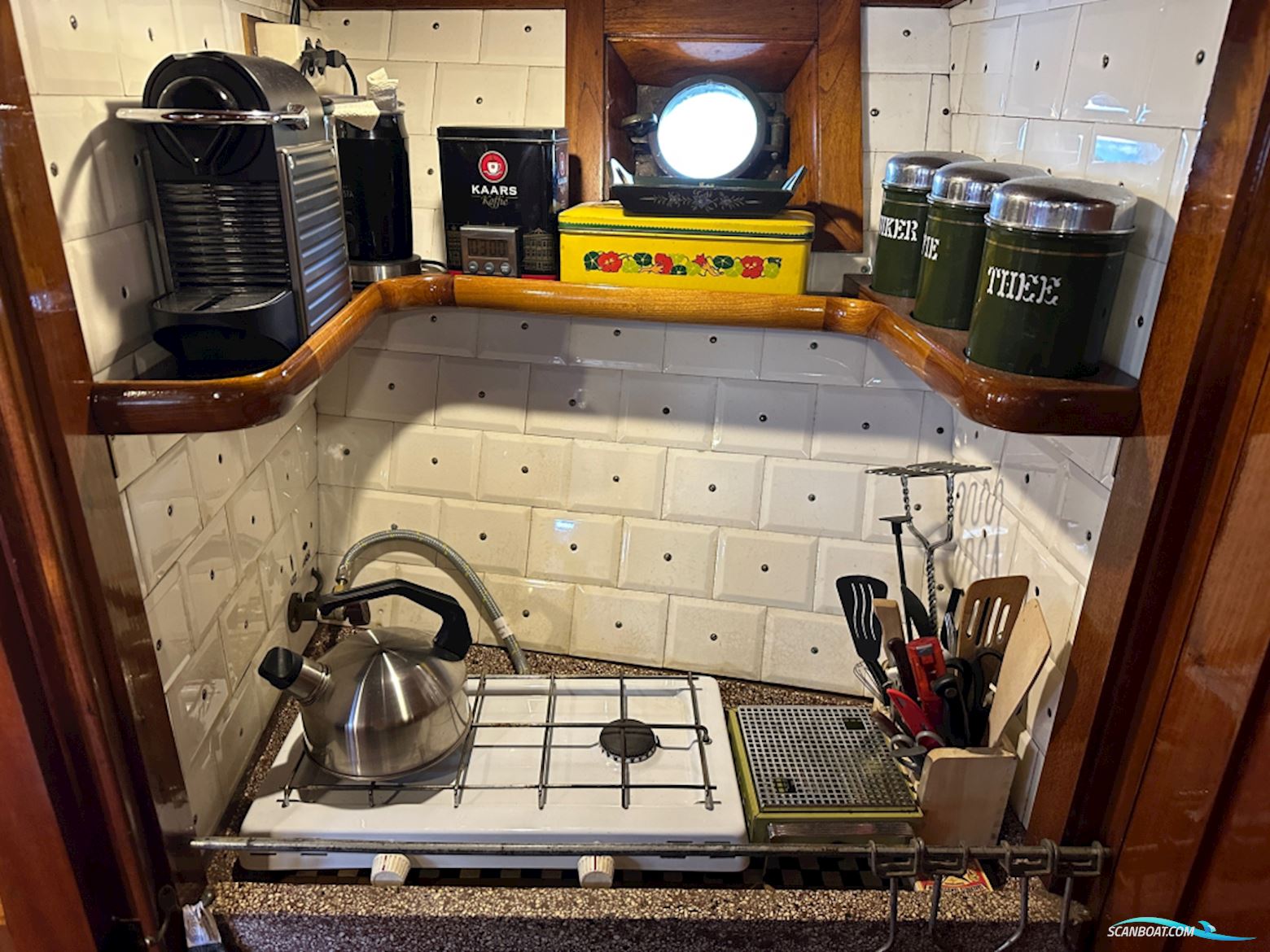 Bakdekker  Met kofferdek en achterkajuit