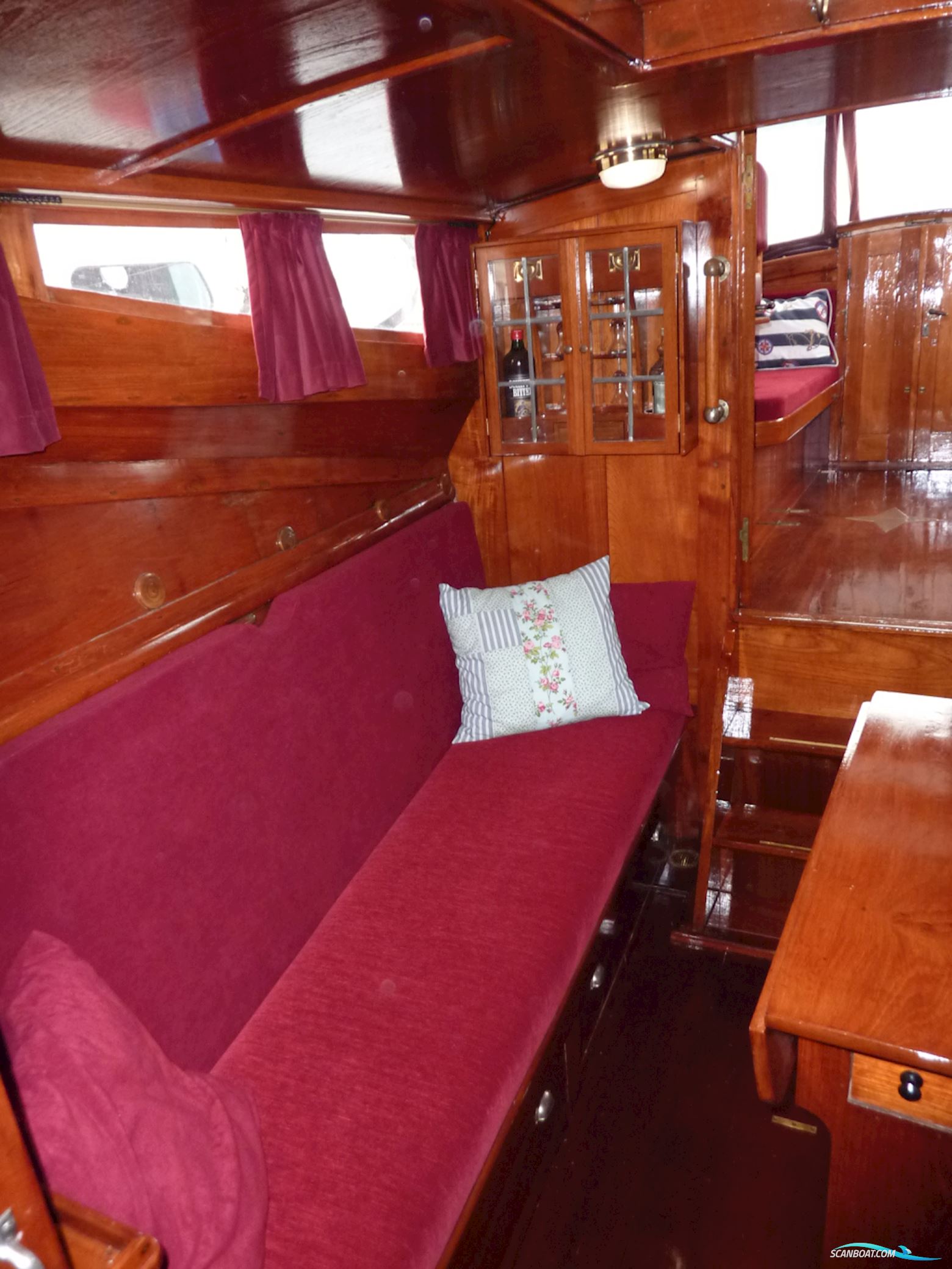 Bakdekker  Met kofferdek en achterkajuit