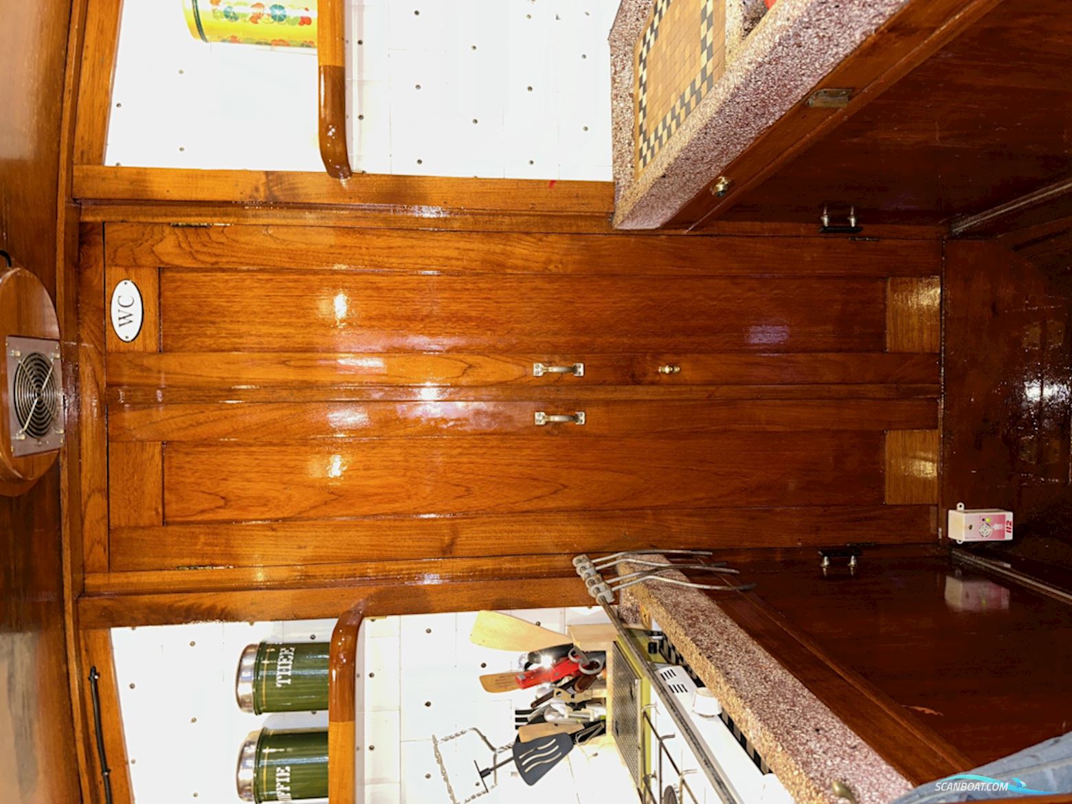 Bakdekker  Met kofferdek en achterkajuit