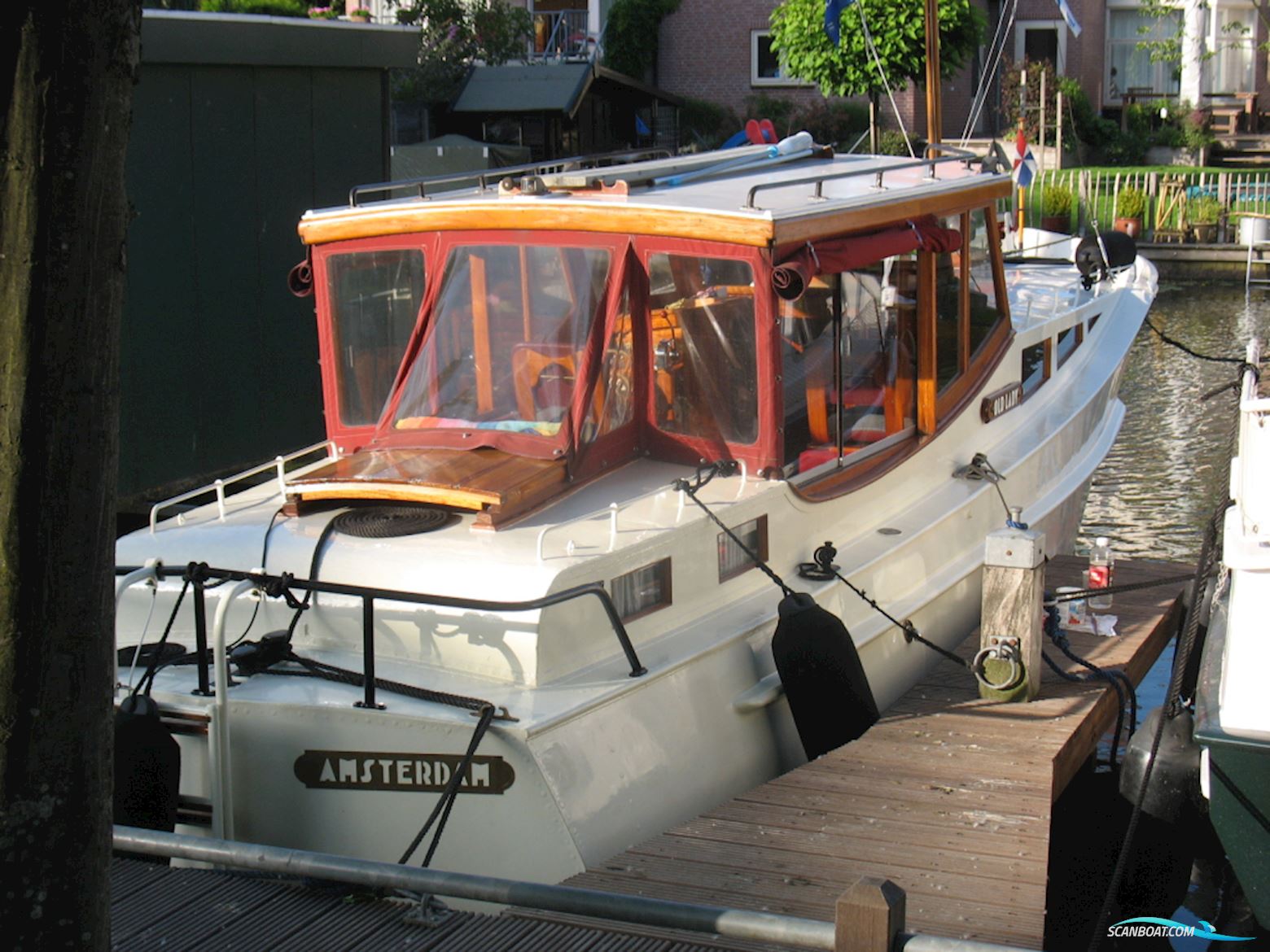Bakdekker Met Kofferdek en Achterkajuit