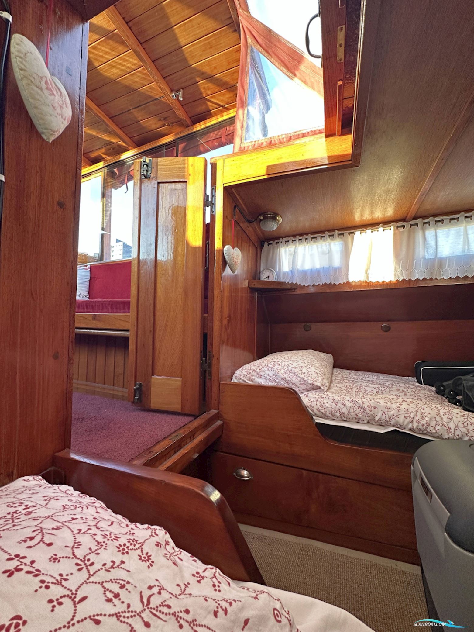 Bakdekker Met Kofferdek en Achterkajuit