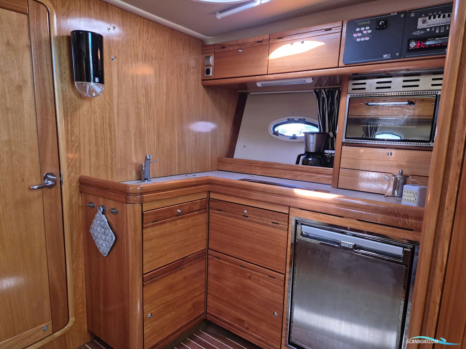 Bavaria 37 HT sport