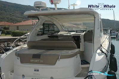 Bavaria 39 Sport HT Motorboten 2013, met Volvo Penta motor, Kroatië