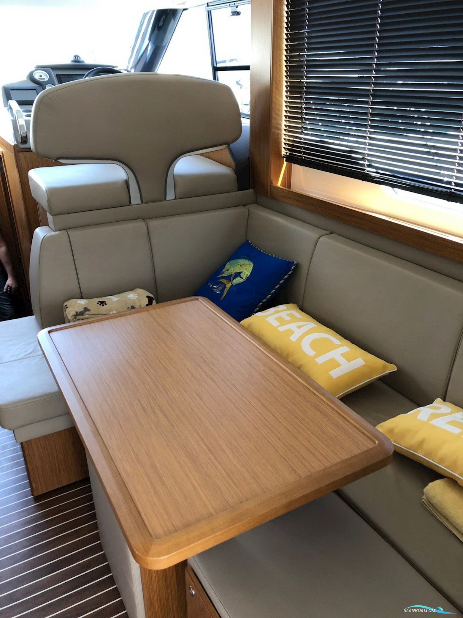 Bavaria 420 FLY - 2016 - IPS 600