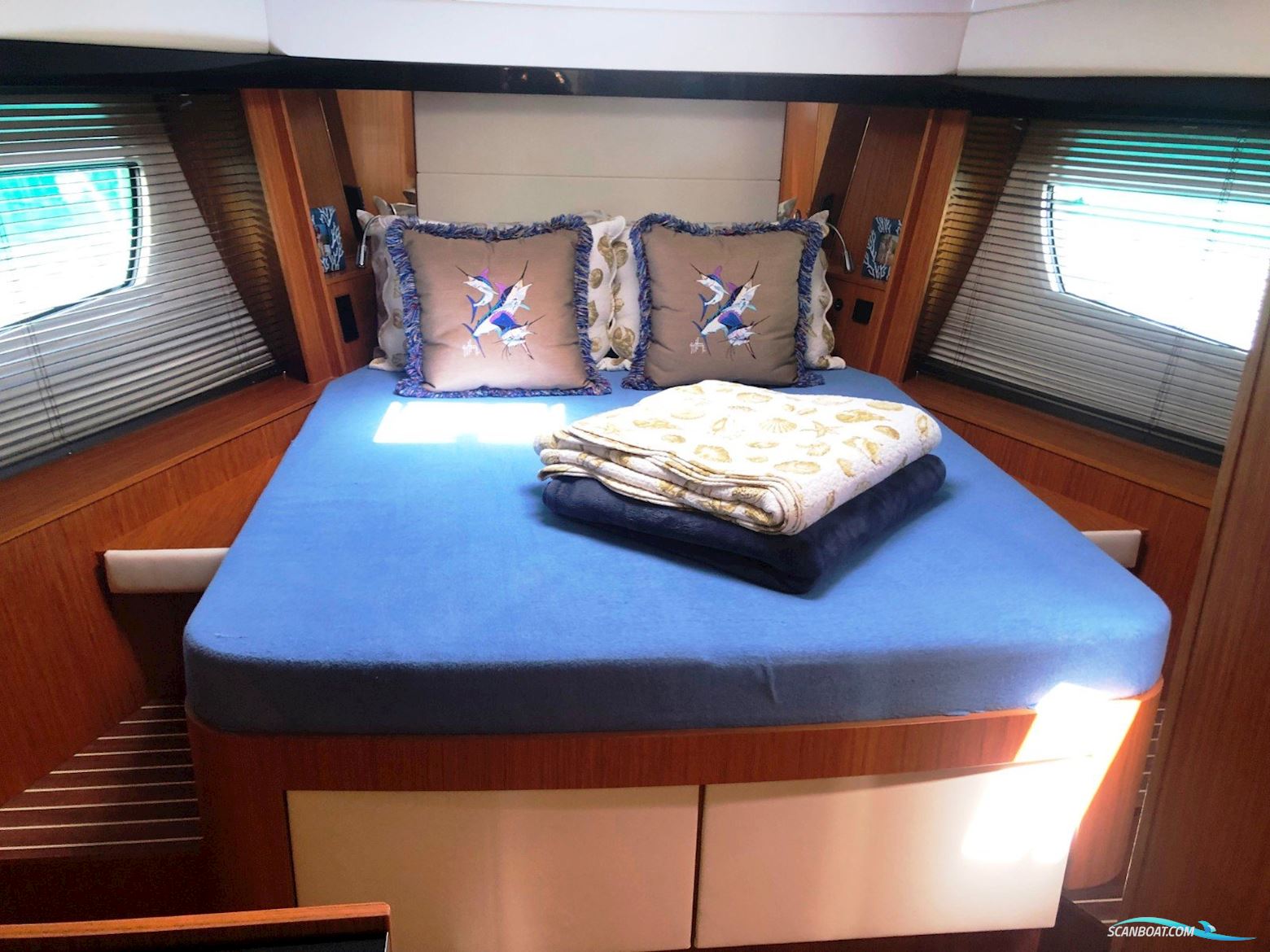 Bavaria 420 FLY - 2016 - IPS 600