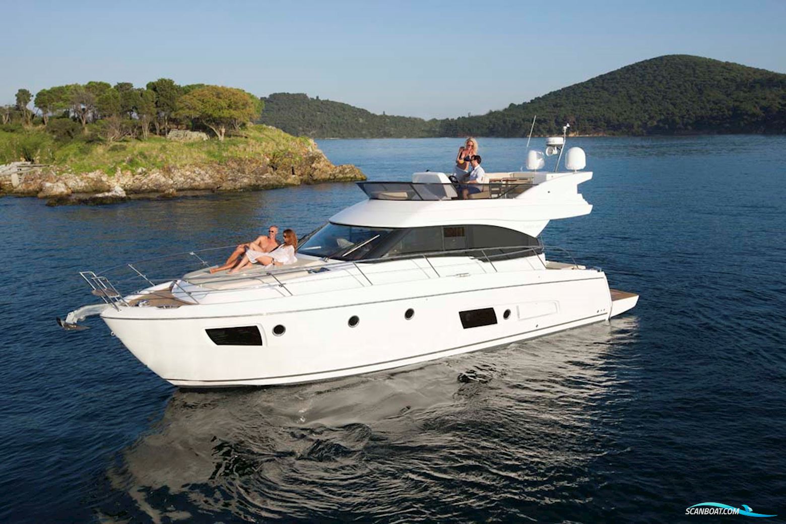 Bavaria 420 Virtess Fly Motorboten 2024, met Flere Alternativer motor, Denemarken