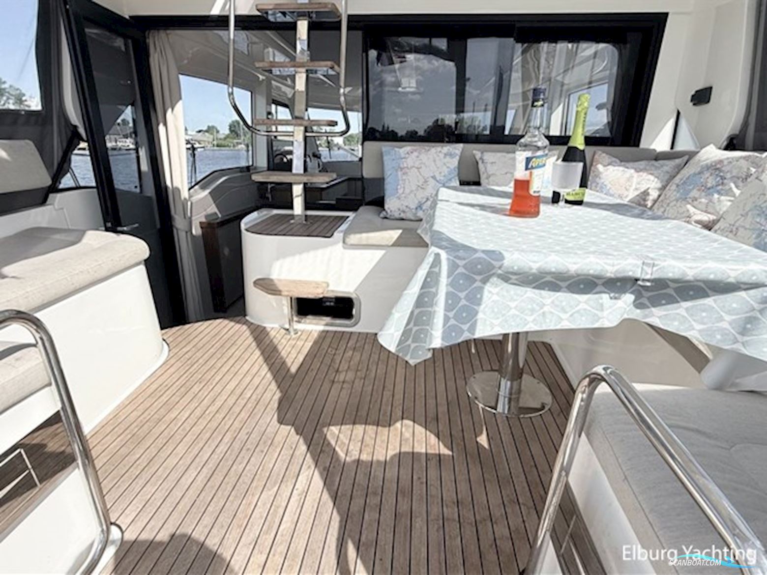 Bavaria E40 Flybridge