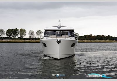 Bavaria E40 Sedan Motorboten 2017, met Volvo Penta D3-150 motor, The Netherlands