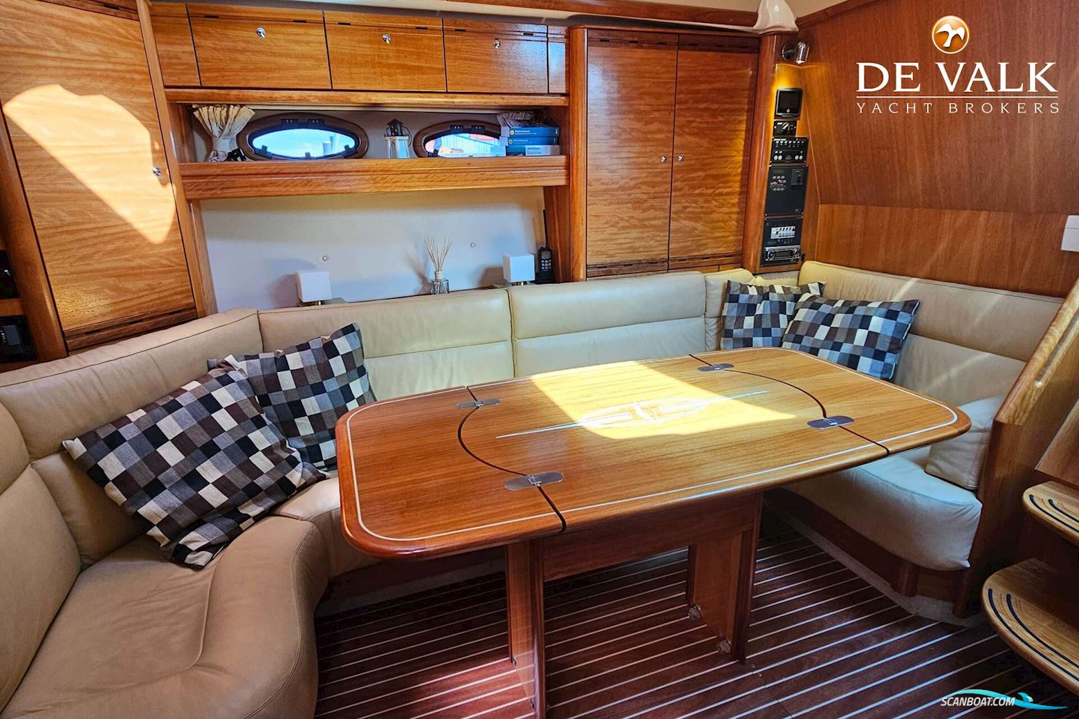 Bavaria Motor Boats 42 Sport