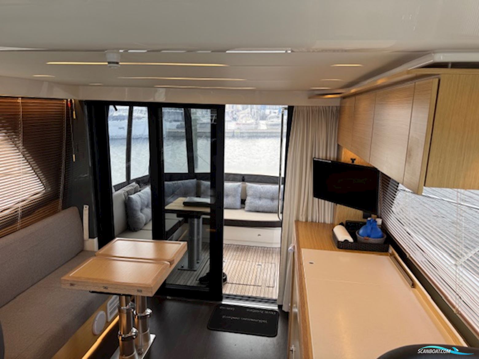 Bavaria R 40 Fly m/ Joystck