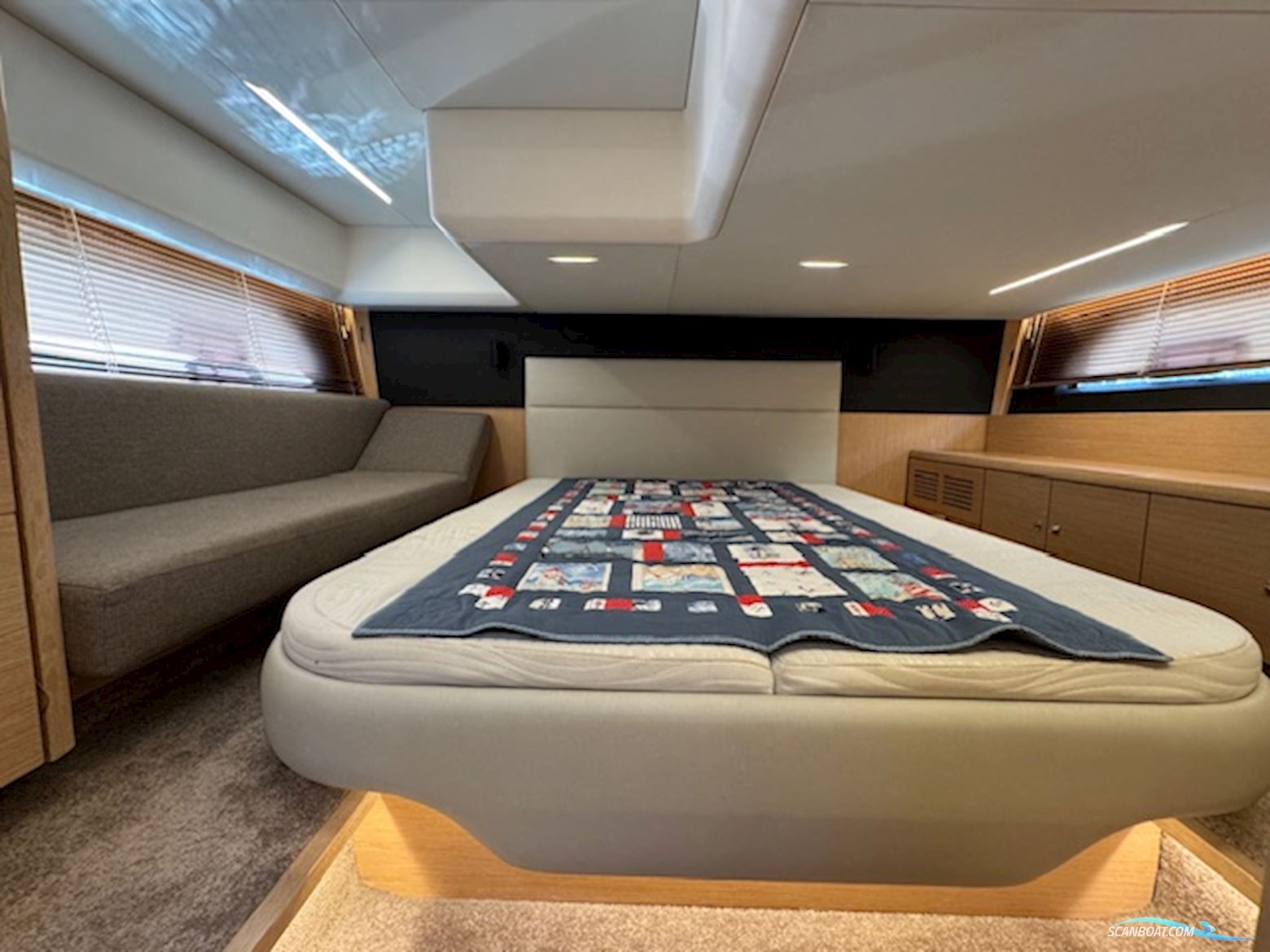 Bavaria R 40 Fly m/ Joystck