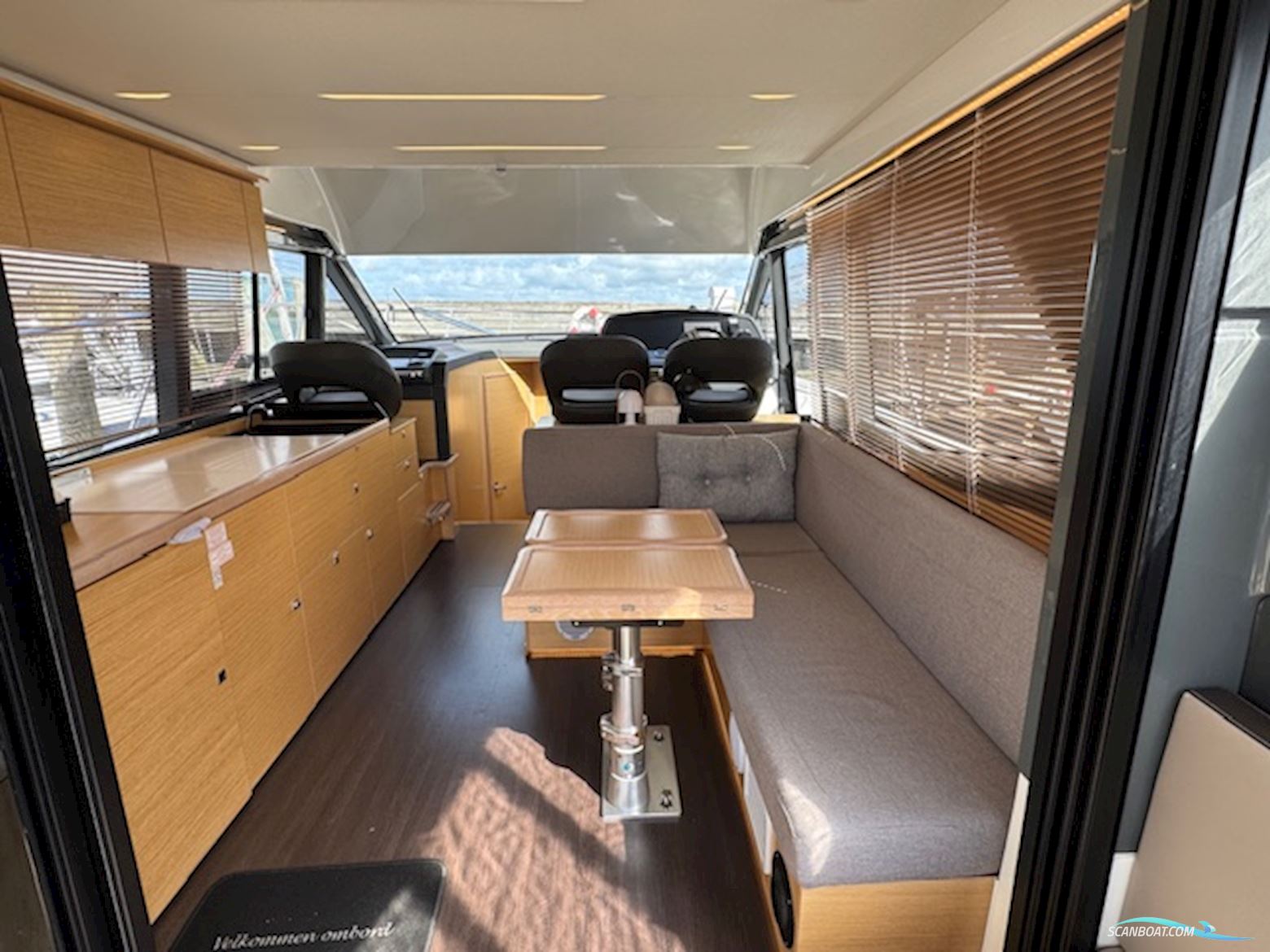 Bavaria R 40 Fly m/ Joystck