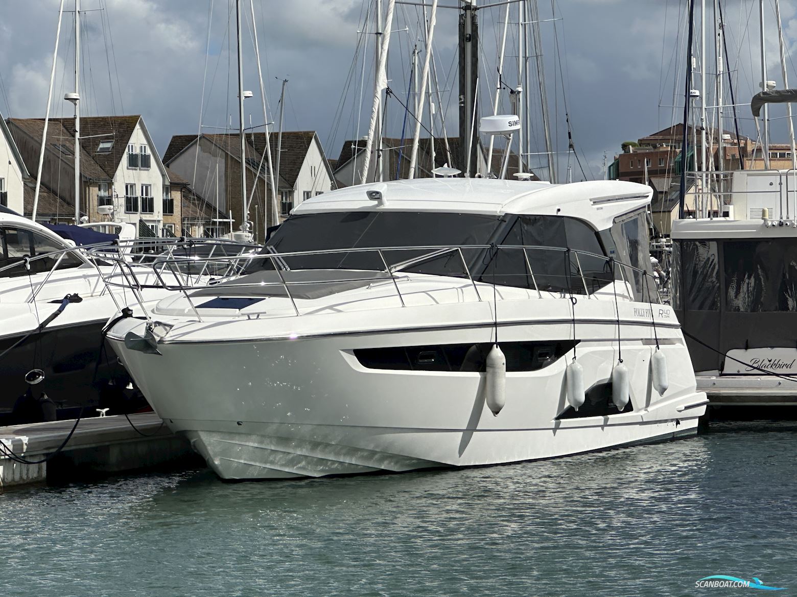 Bavaria R40 Coupe Motorboten 2022, met Volvo Penta motor, United Kingdom