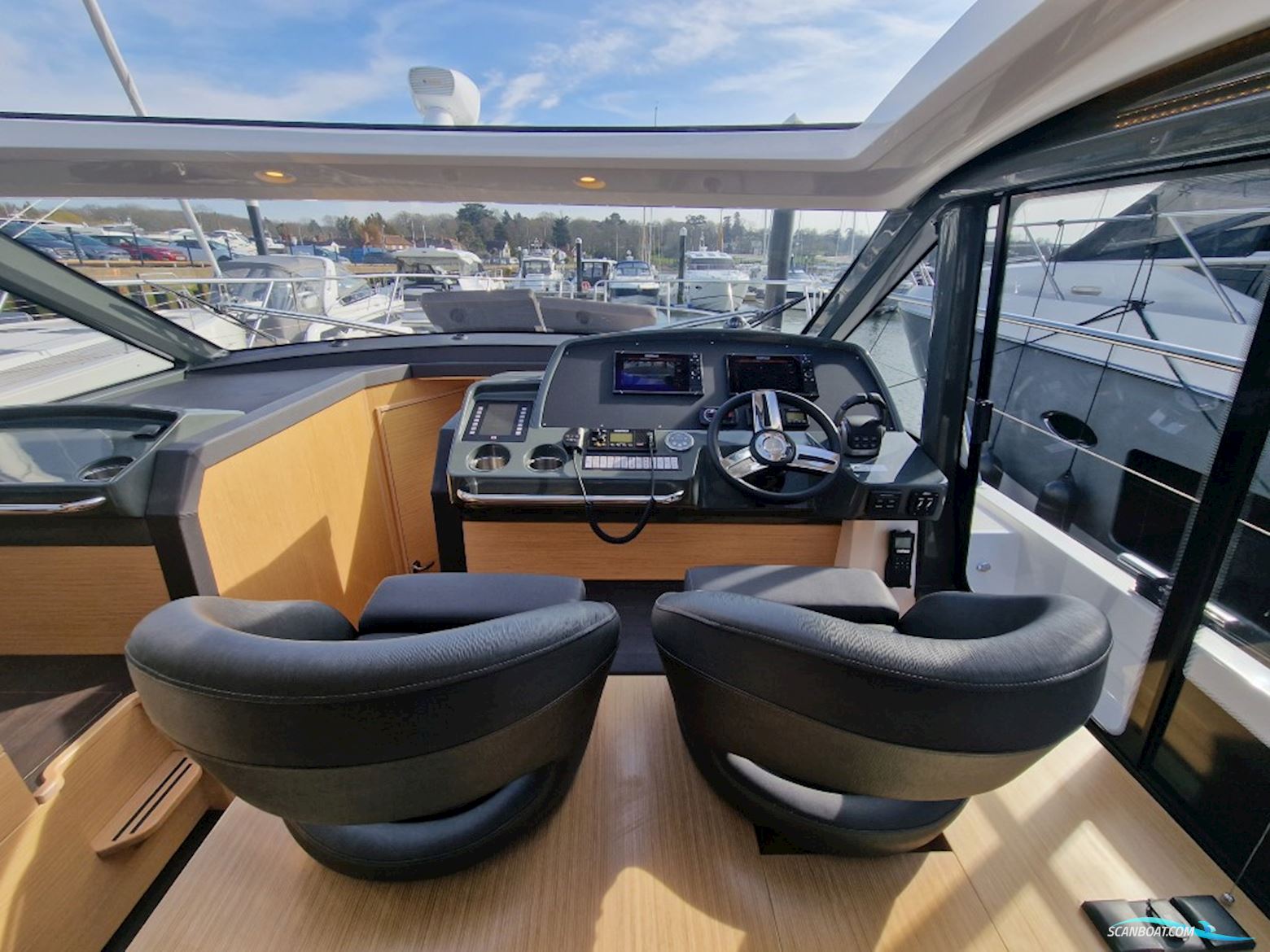 Bavaria R40 Coupe