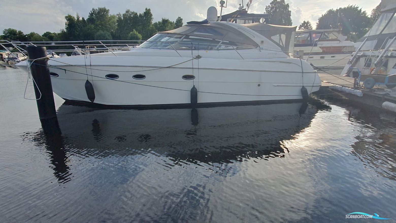 Bavaria S 37