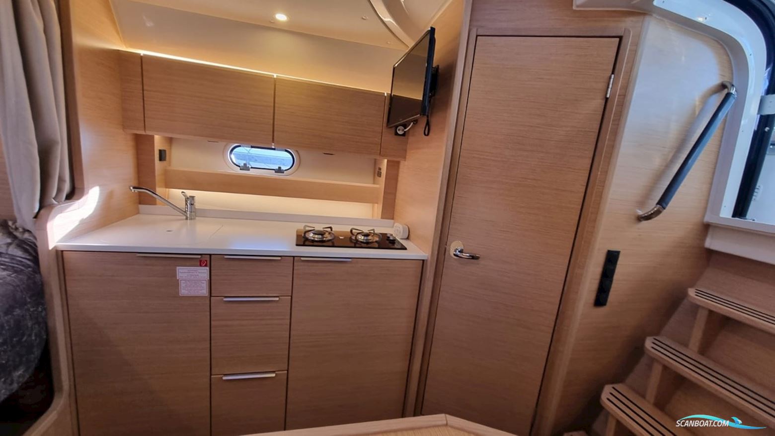 Bavaria S33 HT
