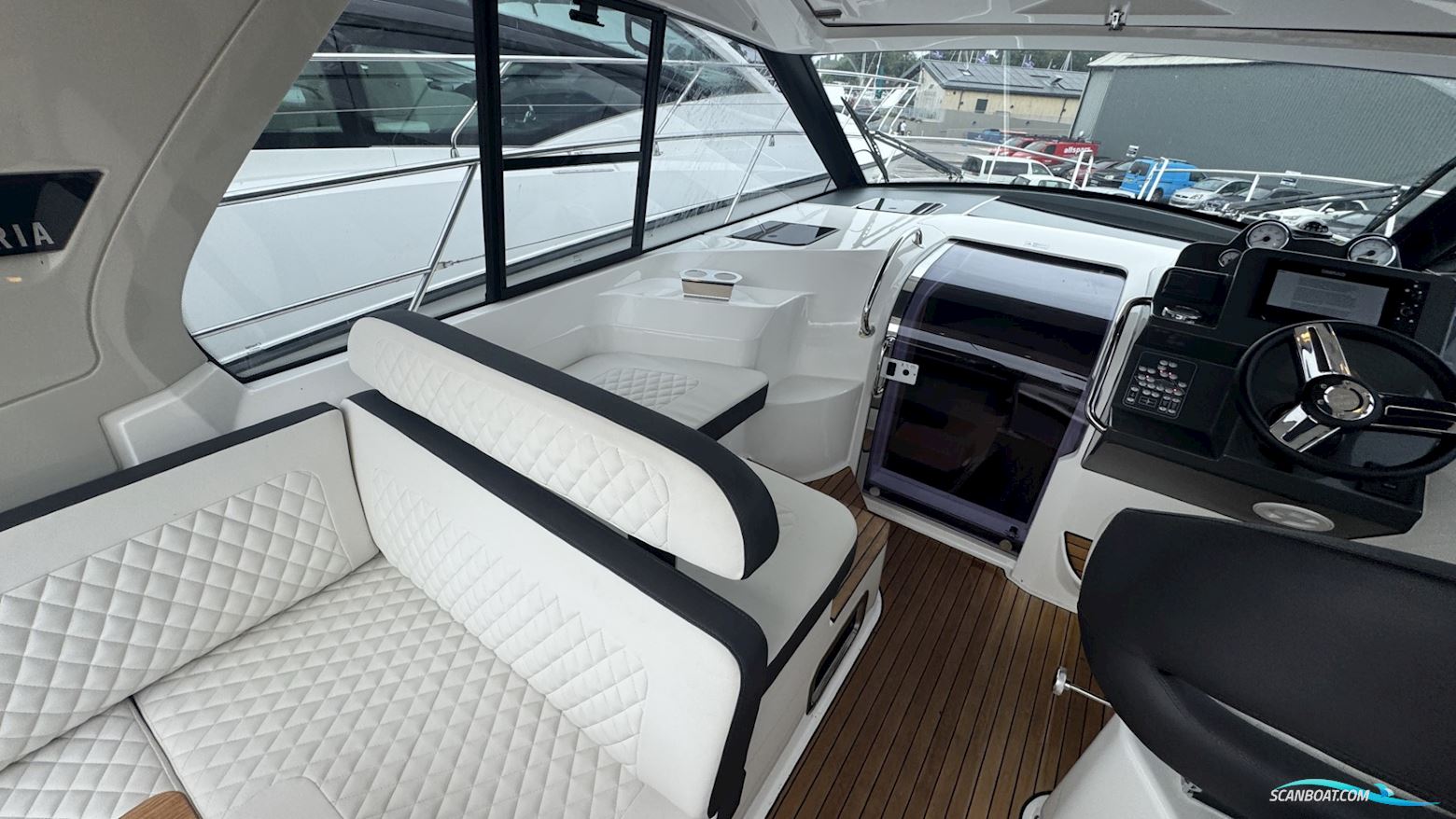 Bavaria S33HT