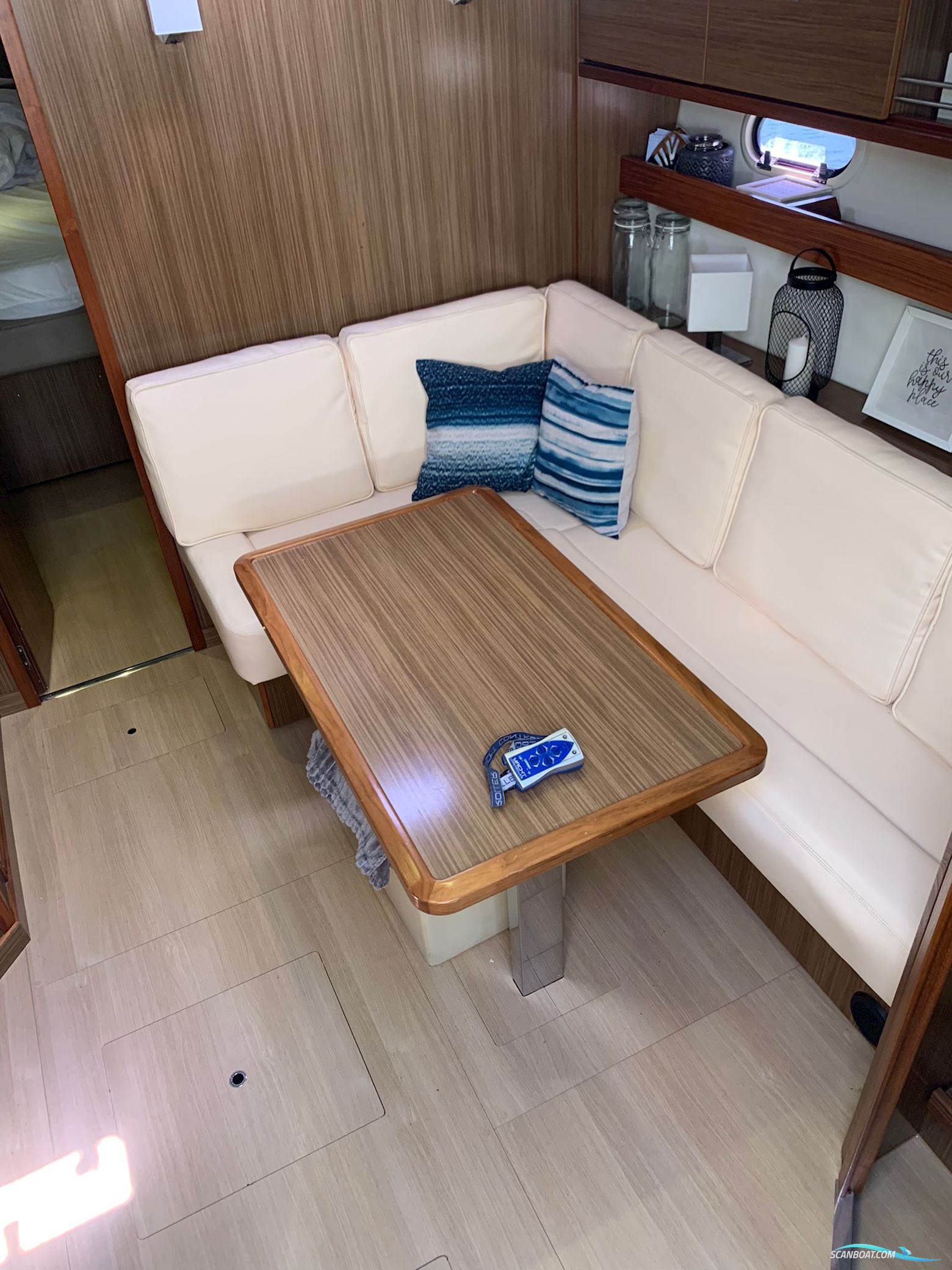 Bavaria Sport 43 Hard Top