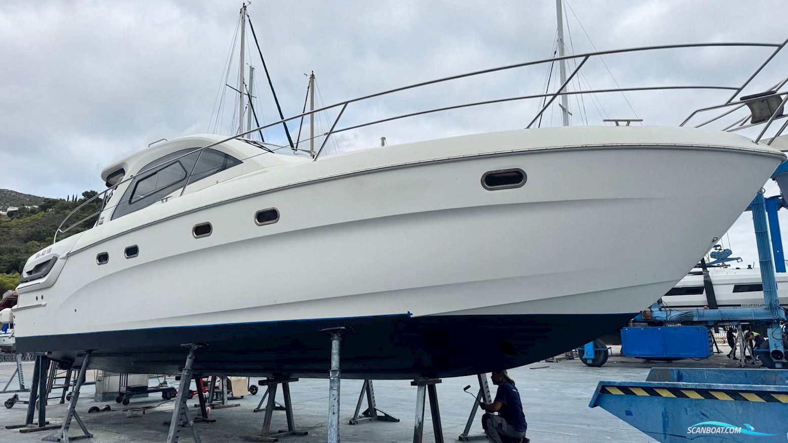 Bavaria Sport 43 Hard Top