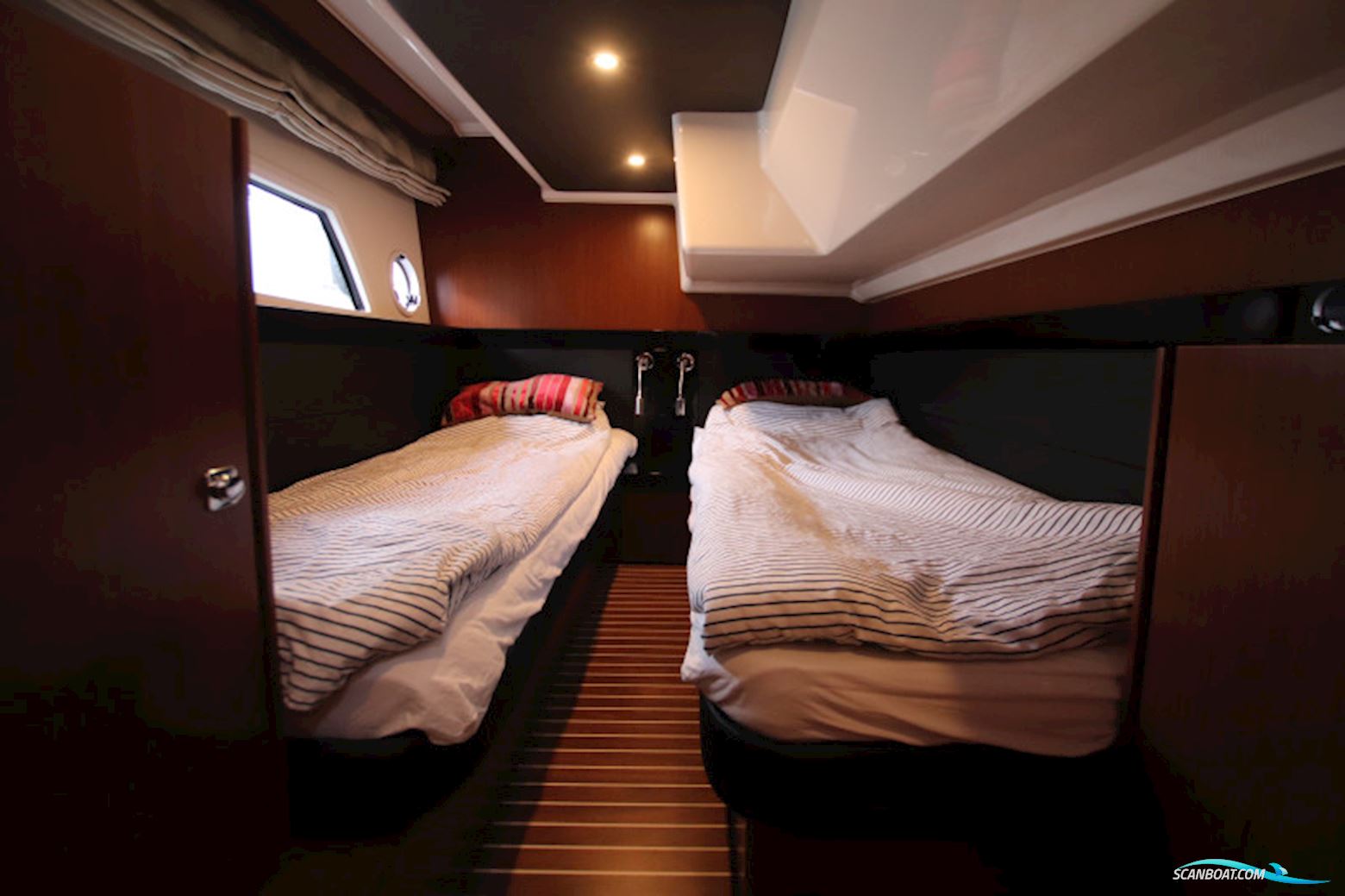 Bavaria Viertes 420 Fly