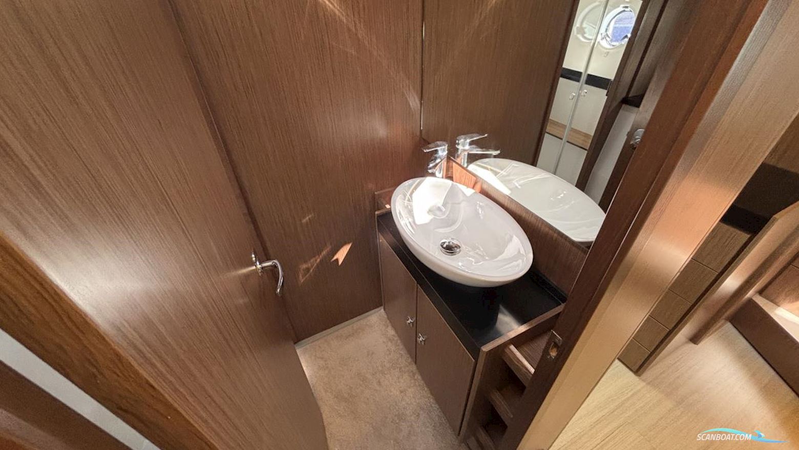 Bavaria VIRTESS 420 FLY