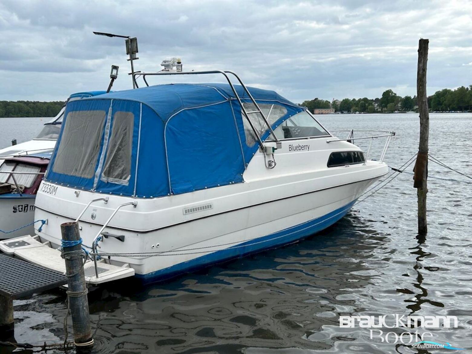 Bayliner (US) Bayliner (US) 2252 Motorboten 1996, met Mercruiser motor, Duitsland