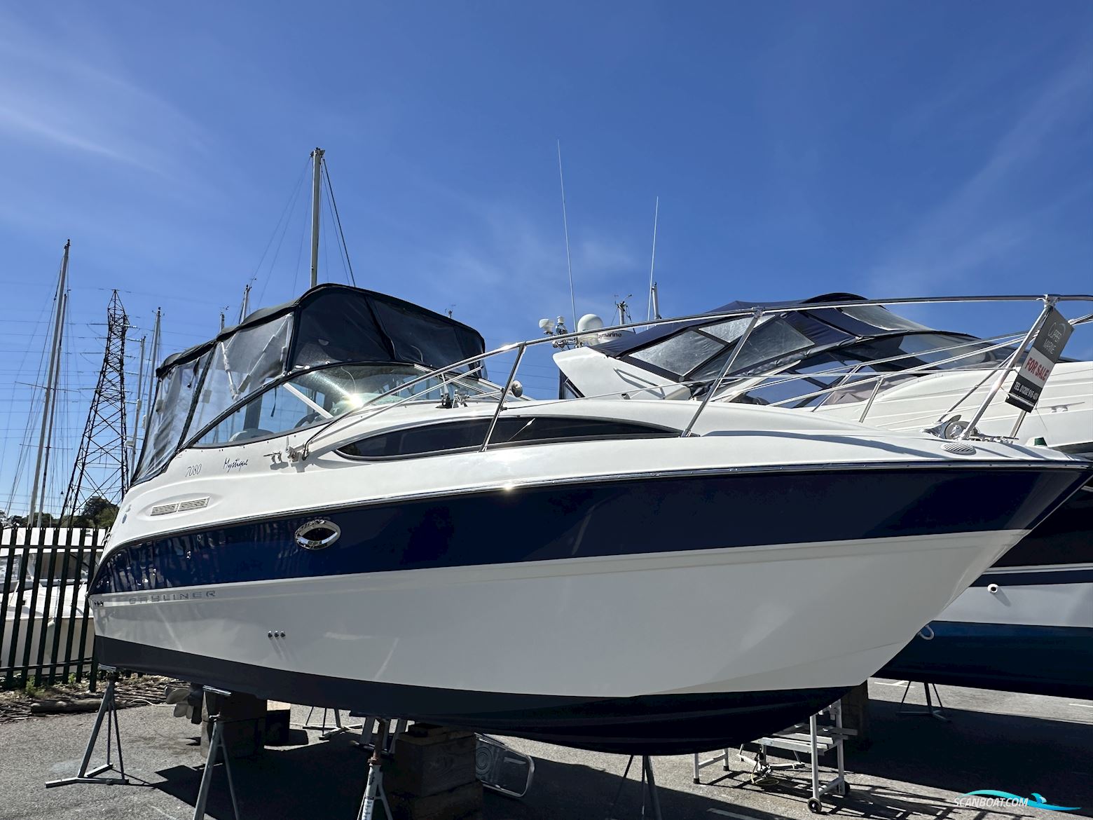 Bayliner  245