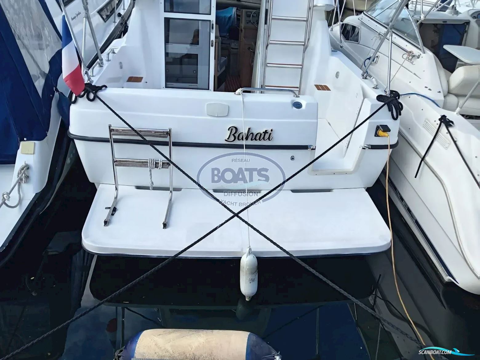 Bayliner  FLY cierra 2858