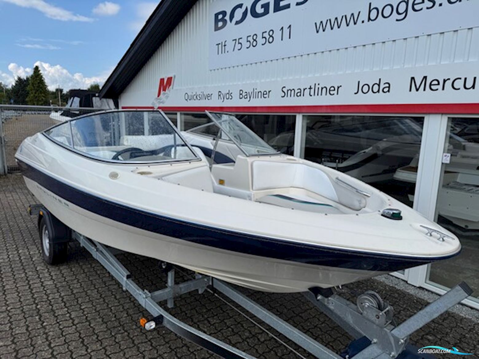 Bayliner 1802 Capri LS Bowrider Med 120 hk Mercury Force - Sælges Engros