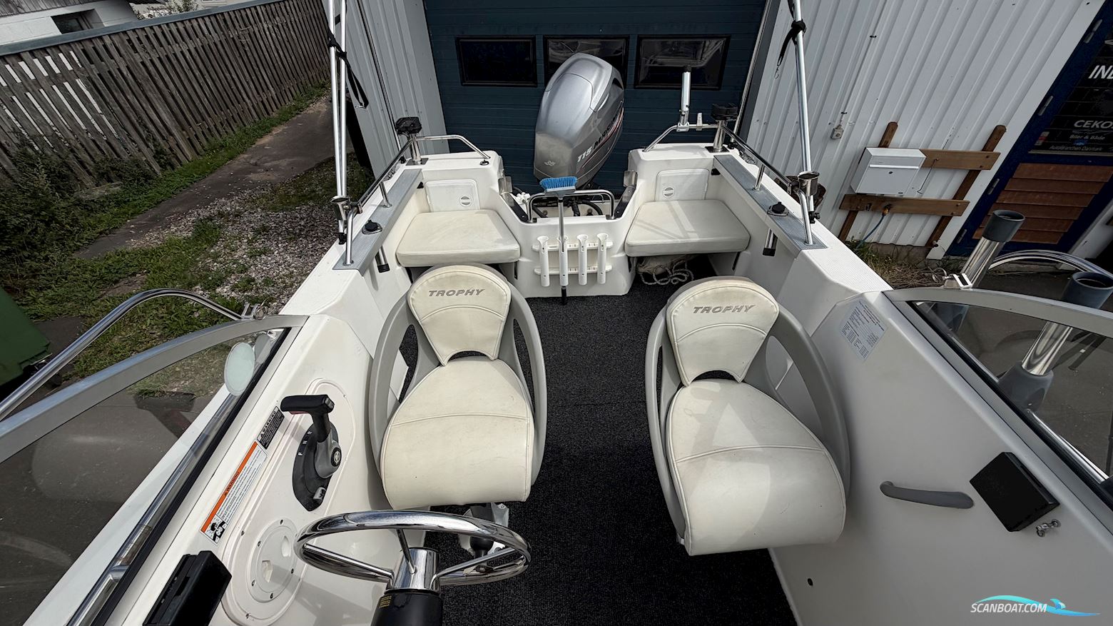 Bayliner 2052 Trophy