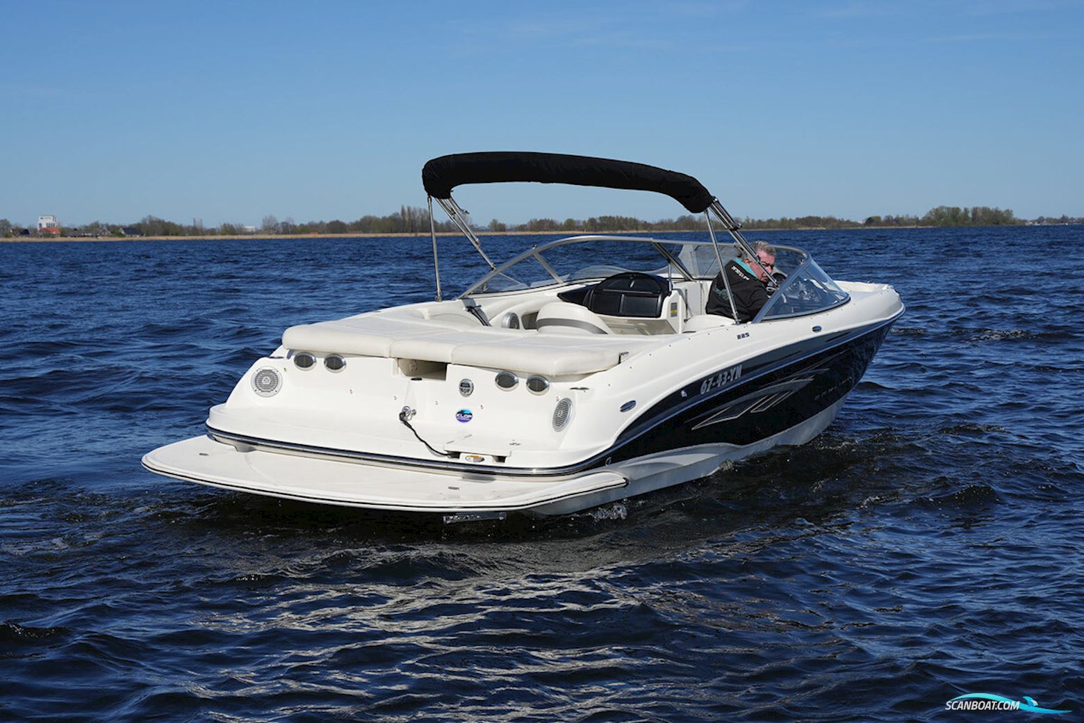 Bayliner 225