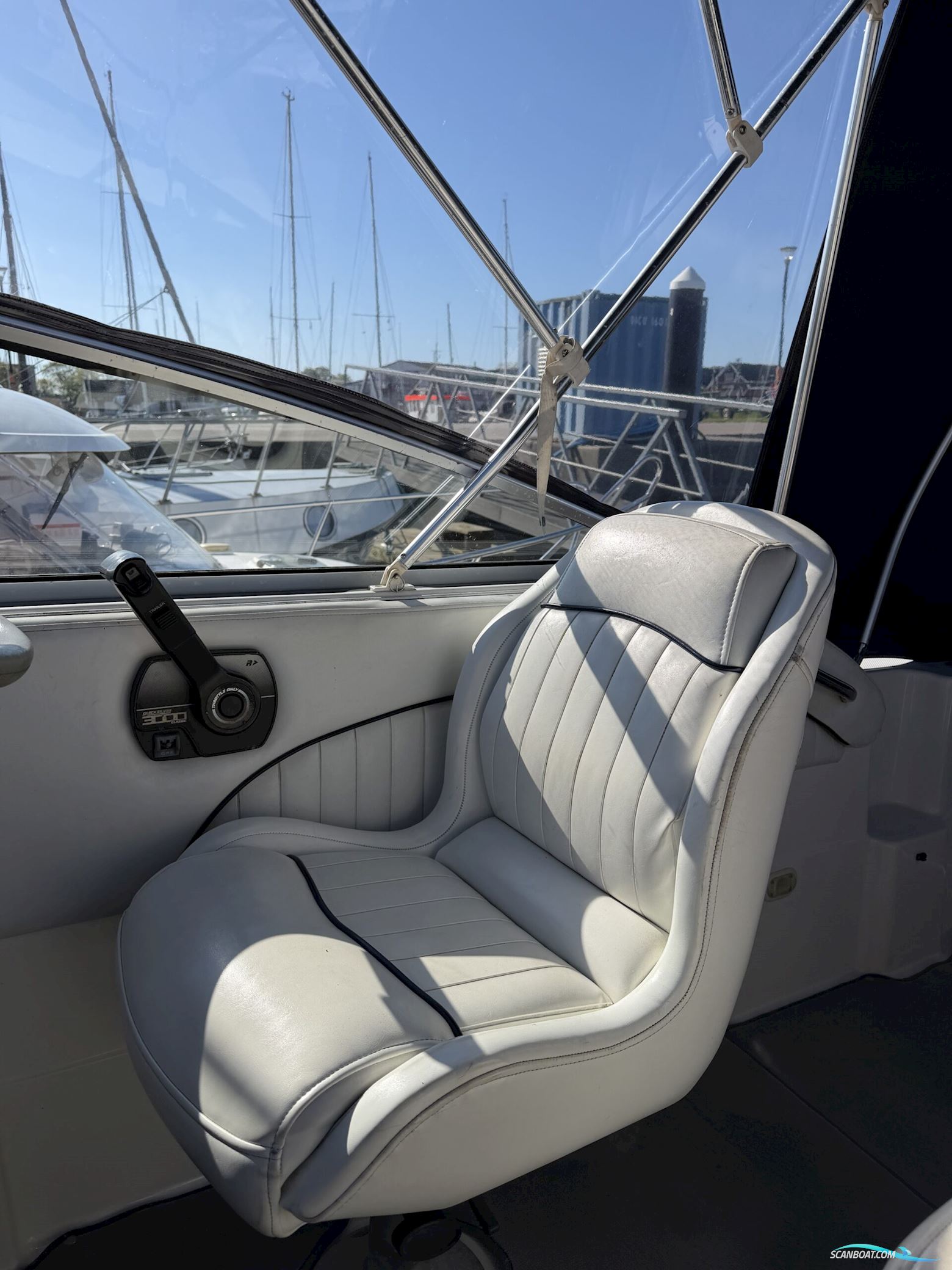Bayliner 2355 Ciera med ferskvandskølet motor