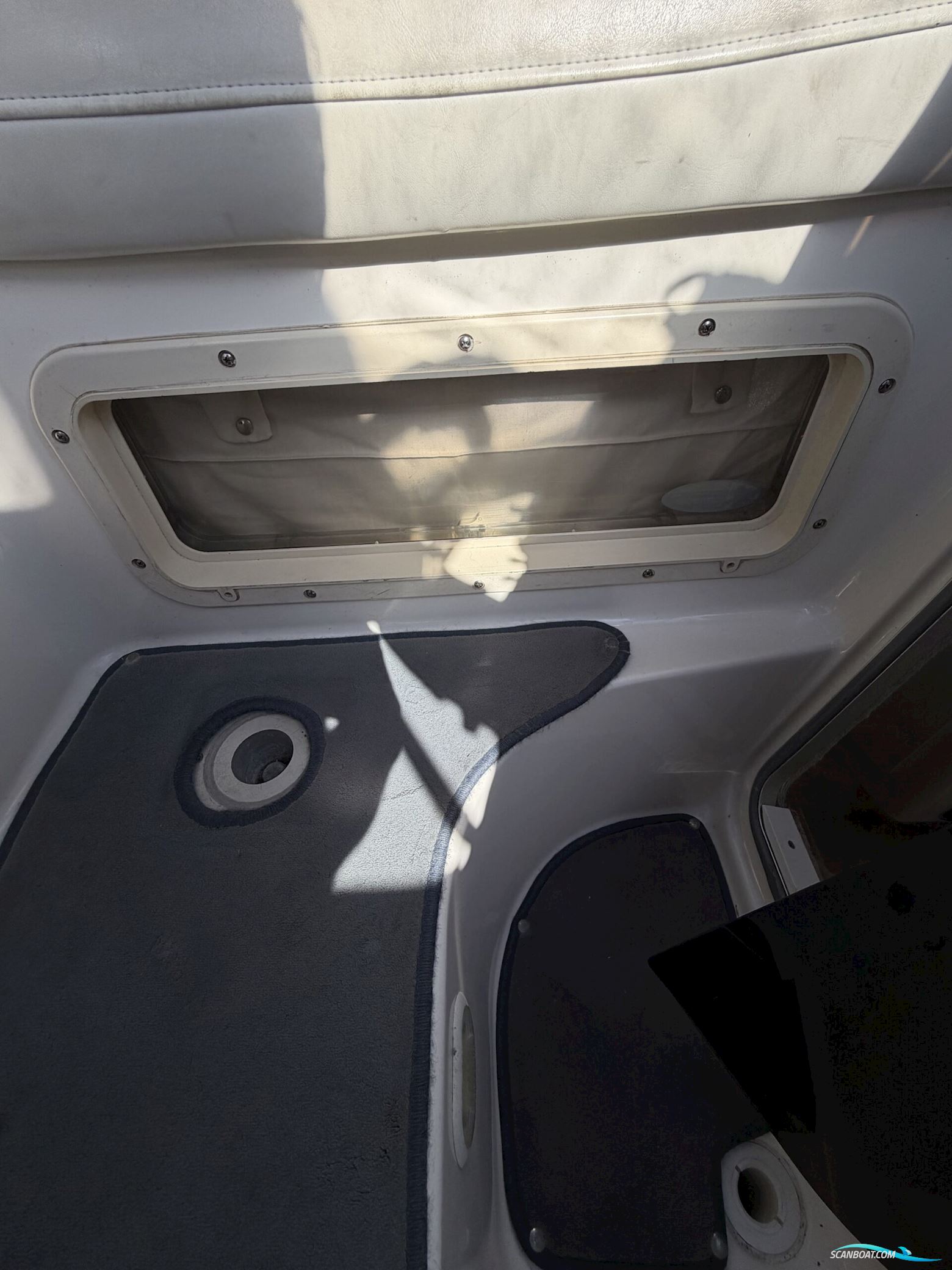 Bayliner 2355 Ciera med ferskvandskølet motor