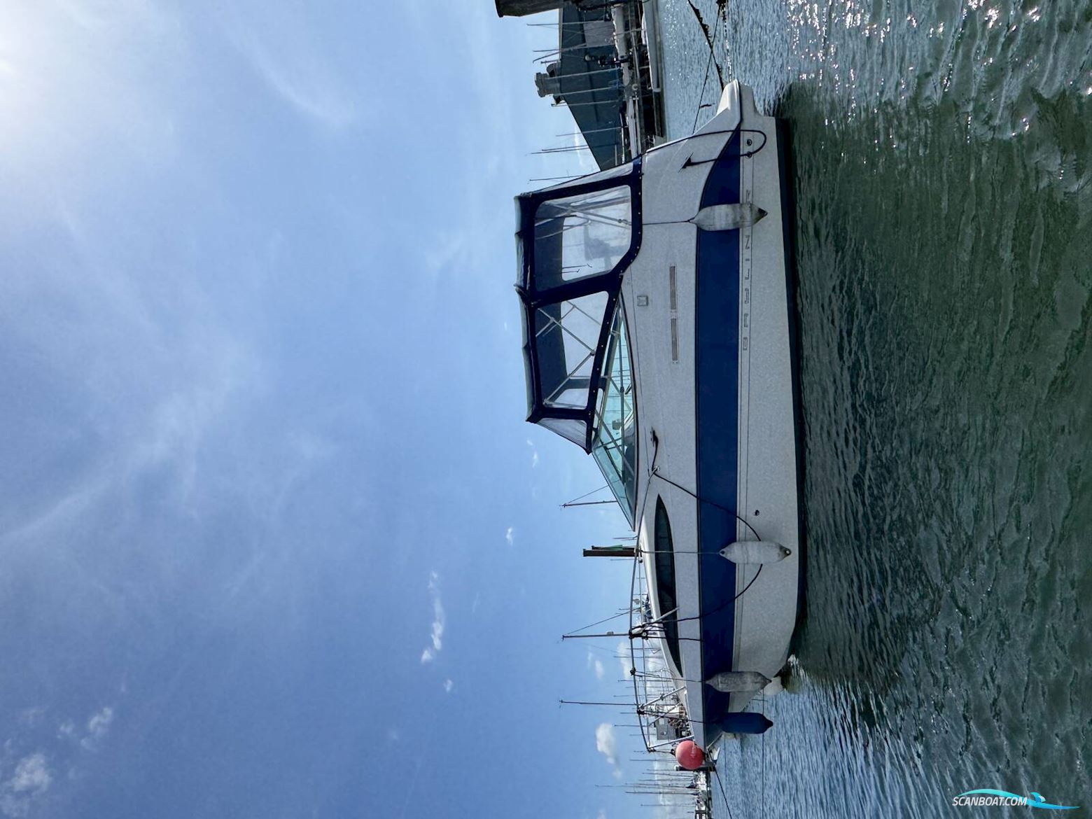 Bayliner 245 Motorboten 2006, met Mercruiser motor, United Kingdom