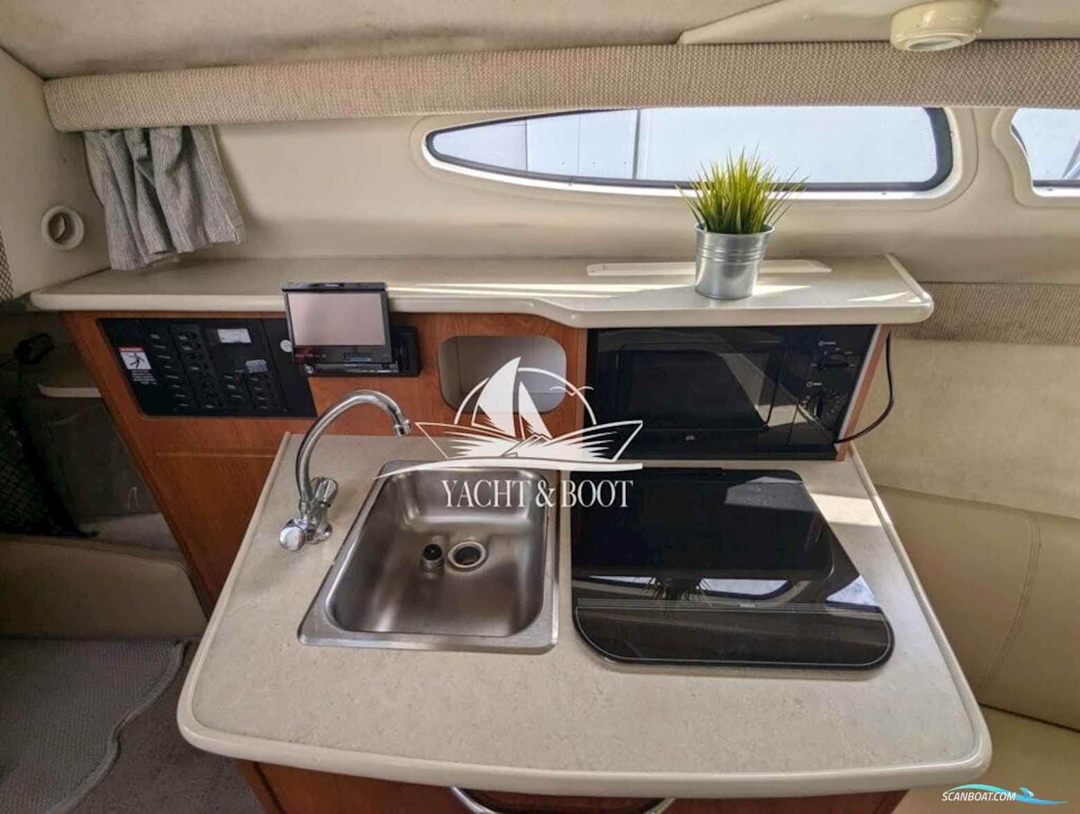Bayliner 245