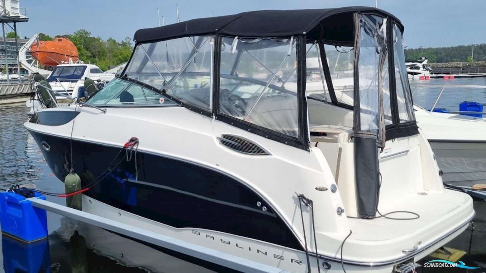 Bayliner 255 SB
