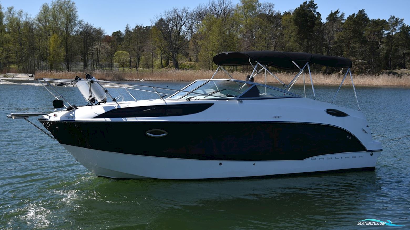 Bayliner 255 SB Motorboten 2009, met Mercruiser motor, Sweden