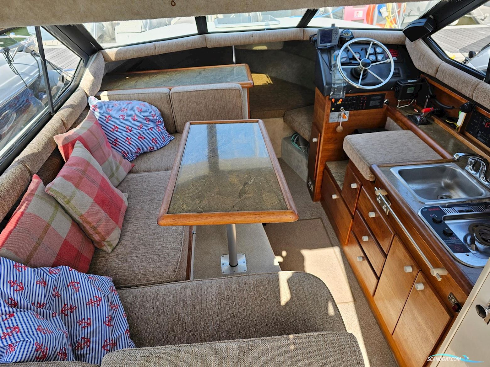 Bayliner 2556 Flybridge